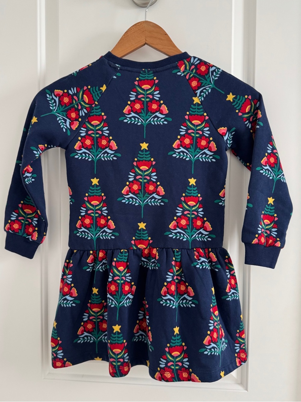 Mini Boden Kids' Cotton
Blend Sweatshirt Dress, Navy Christmas Tree NWOT $68 - Picture 5 of 7
